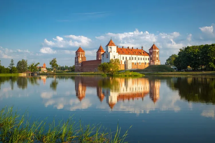 Top 10 Places to Visit in Shchuchyn – Nature, Adventure, and History