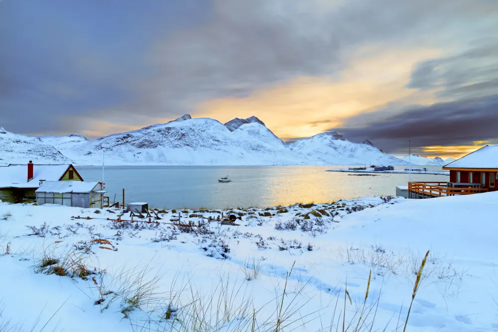 Top 10 Places to Visit in Kullorsuaq – Nature, Adventure, and History