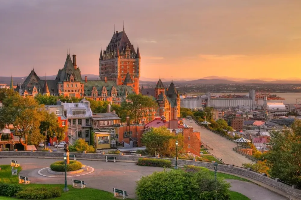 Top 10 Must-Visit Tourist Places in Quebec