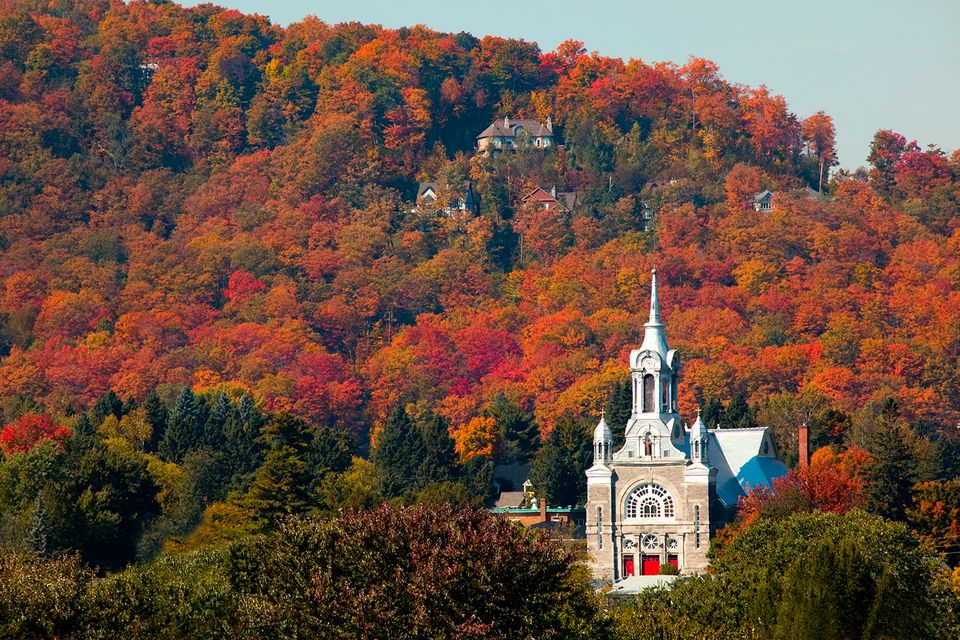 Top 10 Places to Visit in Saint-Sauveur – Nature, Adventure, and History