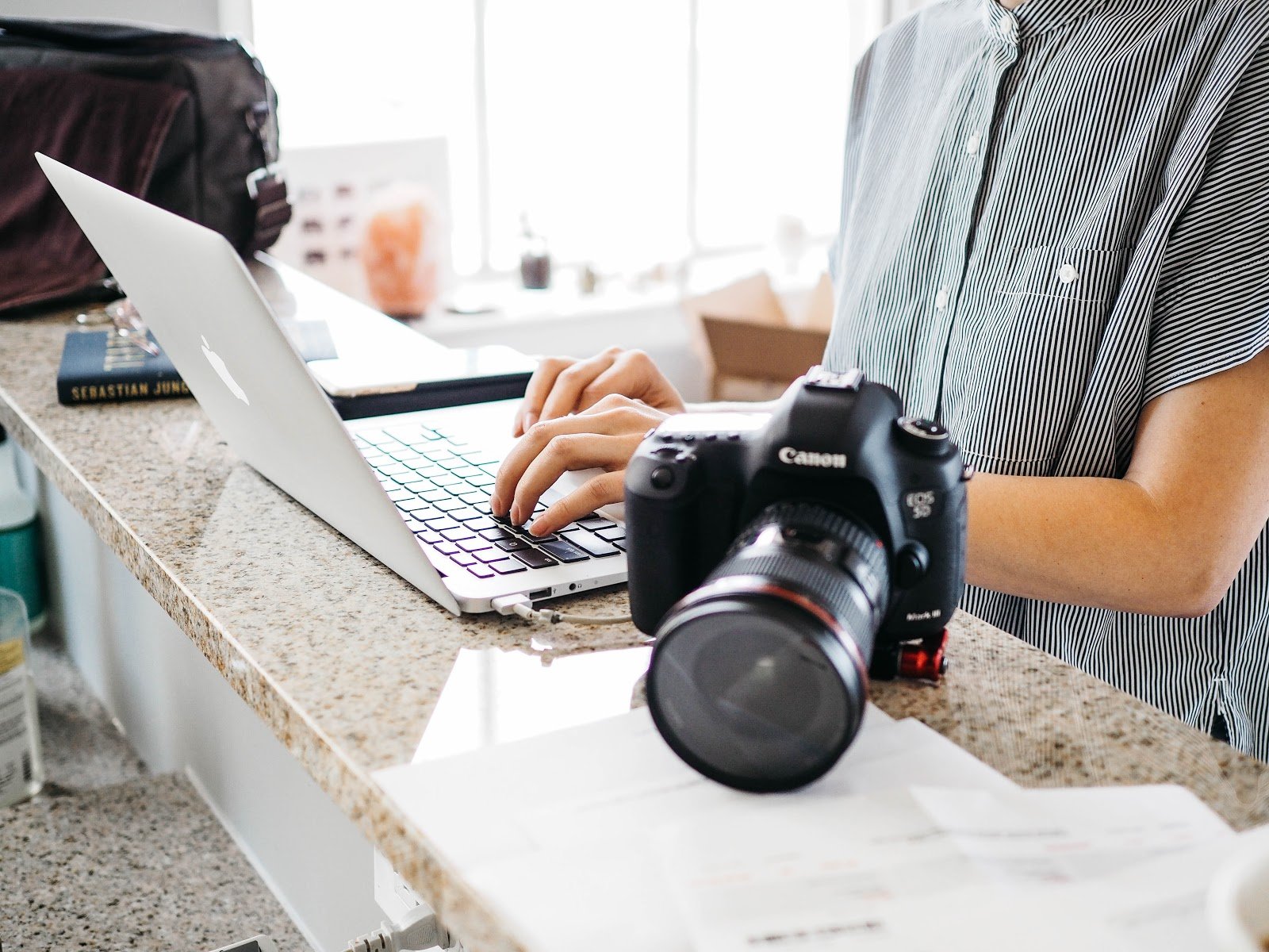 How to Determine the Proper Image Sizing For Your Ads and Website with 