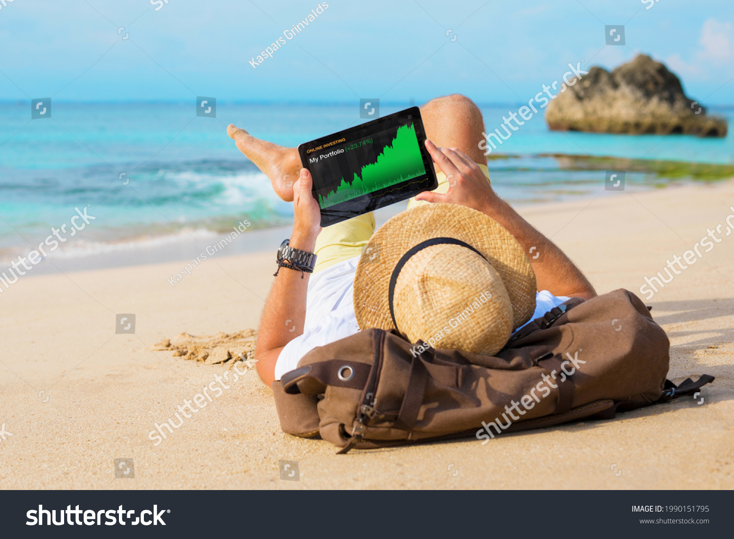 How Much Can You Make on Shutterstock with a Small Portfolio?