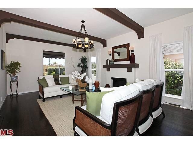 Picfair Village Homes for Sale – A Real Estate Guide