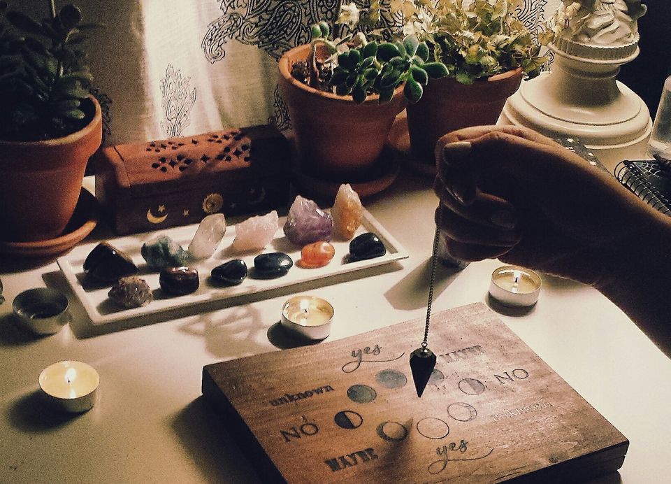 How to Use Dowsing to Improve the House Feng Shui