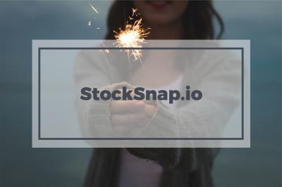How to Easily Embed StockSnapio Images in Your HTML Code