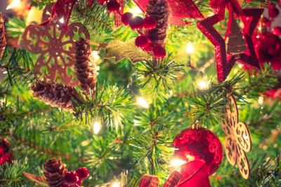 Filtered Vintage Processed Christmas Tree and Decorations – Download Free Stock Photo