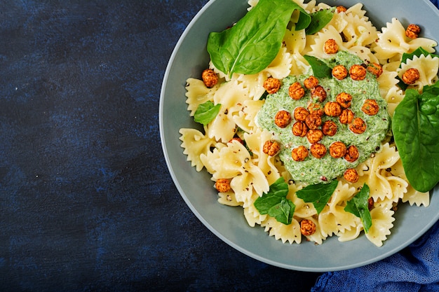 Farfalle Pasta with Spinach Sauce and Fried Chickpeas