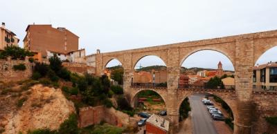 Los Arcos Aqueduct in Summer