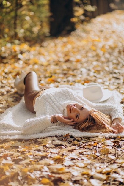 Autumn Park Beauty: Free Download of a Beautiful Woman