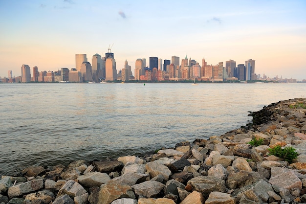 New York City River Shore – Free to Download Stock Photo