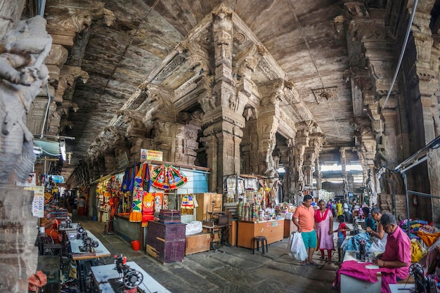 Pilgrims and Tourists at Minakshi Sundareshvara Temple Market in Madurai, USA – Free Download