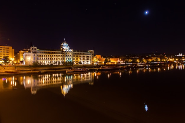 Illuminated City Reflected in a Lake – Free Stock Photo for Download