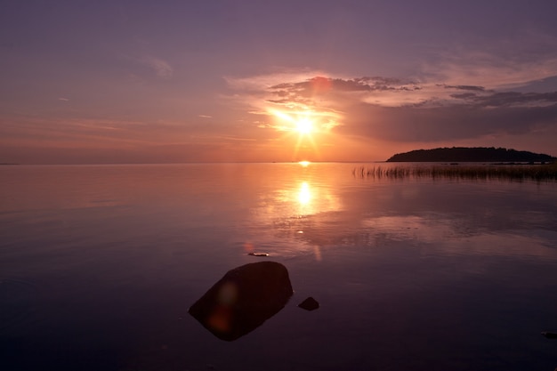 Stunning Pink and Blue Sunset Sky Reflections Over Islands – Free to Download