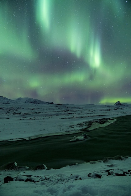 Stunning Green Aurora Phenomenon – Free Download