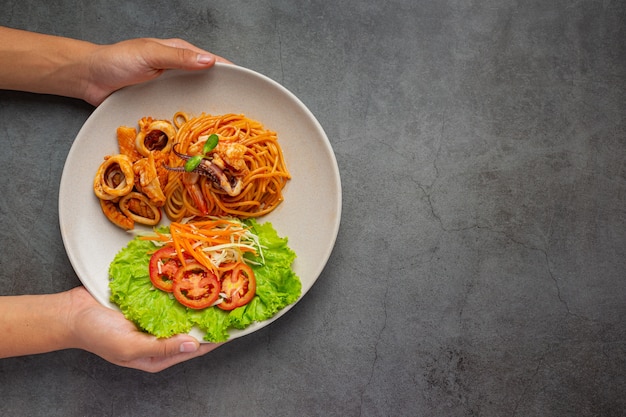 Spaghetti Seafood with Tomato Sauce â Vibrant Ingredients for Your Culinary Creations | Free Download