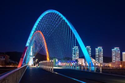 Expro Bridge at Night in Daejeon, Korea – Free Stock Photo, Download for Free