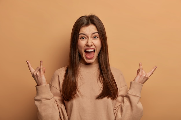 Close-Up of a Charismatic Young Woman – Free Stock Photo for Download