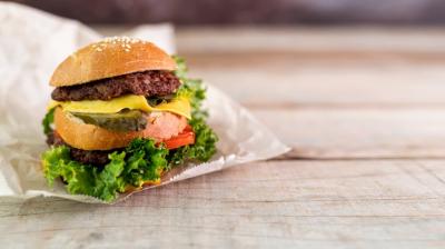 Delicious Front View Hamburger on Wooden Background – Free Download, Free Stock Photo