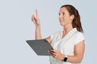 Businesswoman Using Tablet – Free Stock Photo, Download for Free