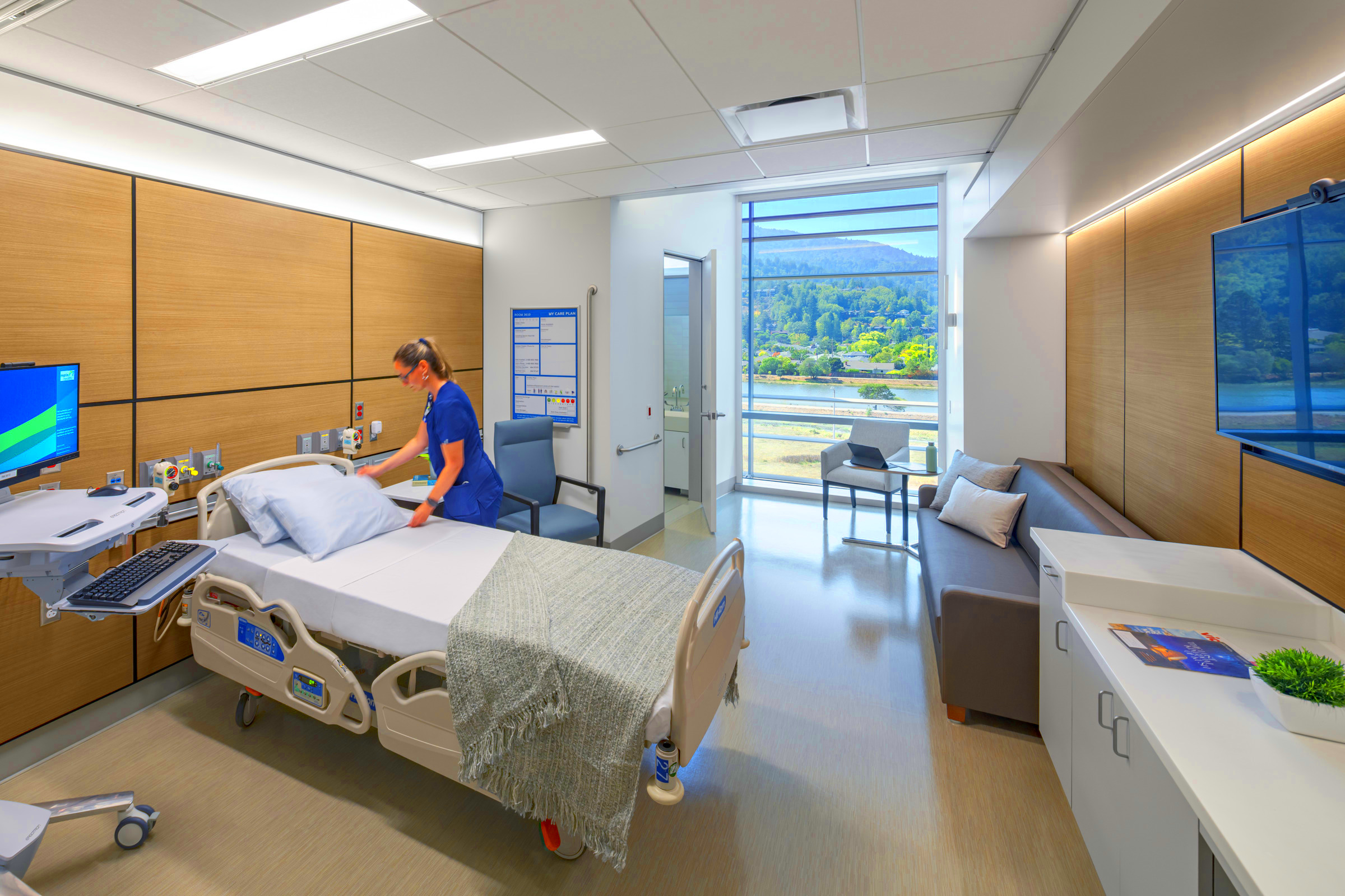 New California Hospital Brings the Outdoors Inside Design Well