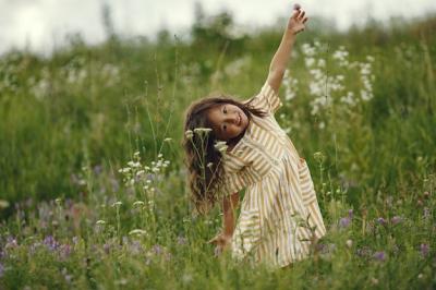 Cute Little Girl Playing in a Summer Field – Free Download, Free Stock Photo