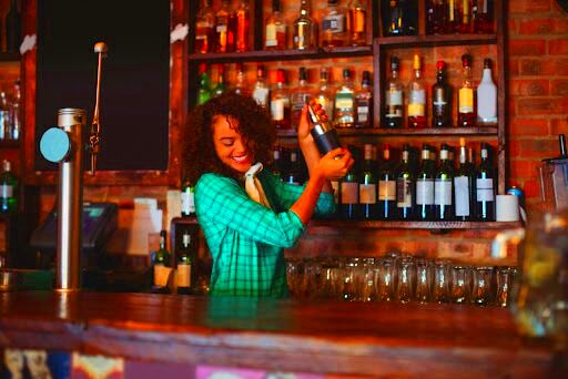 A Beginners Guide to Freelance Bartending Selfgood