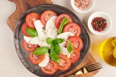 Caprese Salad Ingredients: Buffalo Mozzarella, Sliced Tomatoes, and Basil – Free Download