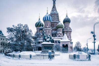 St. Basil’s Cathedral in Winter: Stunning Moscow Photography | Free Download