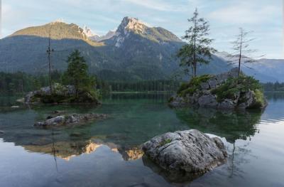 Stunning Alpine Tarn at Sunrise in Hintersee, Germany – Free Download