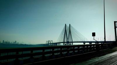 Stunning Bandra-Worli Sea Link Against a Clear Sky – Free to Download