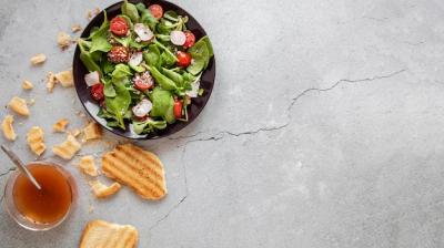 Toast Bread for Salad – Free Stock Photo for Download