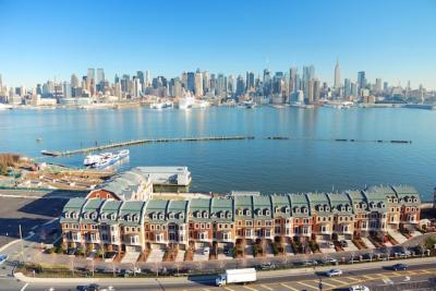 Stunning Hudson River Panorama of New York City – Free Download