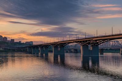 Evening Sunset Panorama of Krasnoyarsk: Bridge over the Yenisei River – Free Download