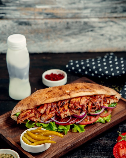 Tendir Doner with Chicken on the Table – Free Stock Photo for Download