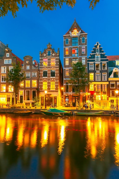 Stunning Night City View of Amsterdam’s Herengracht Canal – Free to Download