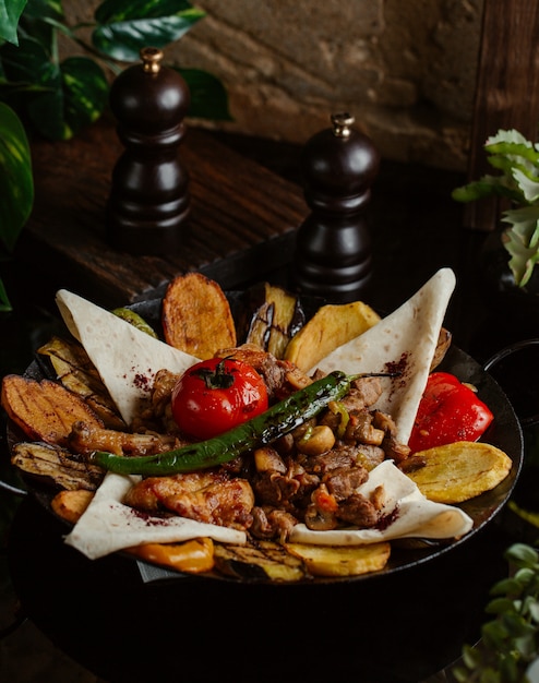 Delicious Chicken BBQ in Lavash with Spicy Salad – Free Stock Photo for Download