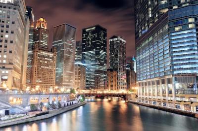 Chicago River Walk – Free Stock Photo for Download