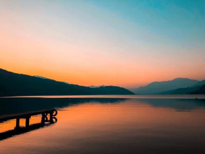 Scenic Lake Sunset Views – Free Stock Photo for Download