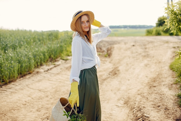 Elegant and Stylish Girl in a Summer Field – Free Stock Photo Download