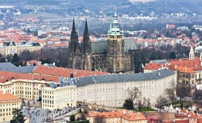 Prague Castle: Stunning Images for Free Download