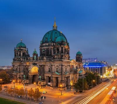 Cathedral at Night â Free Download of Stunning Stock Photo