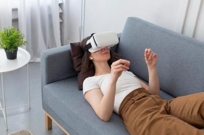 Woman Playing a Videogame with VR Goggles – Free Stock Photo, Download Free
