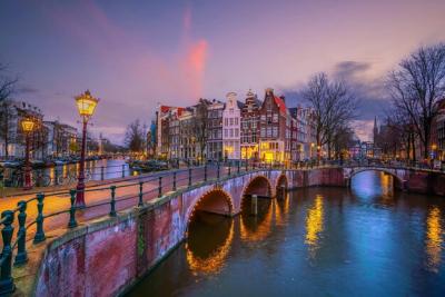 Downtown Amsterdam City Skyline: A Stunning Cityscape in the Netherlands – Free Download