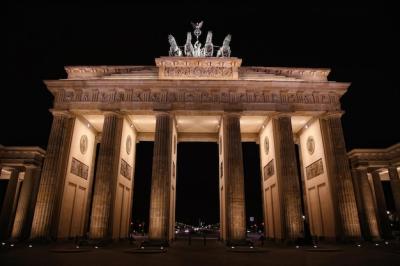 Brandenburg Gate at Night in Berlin, Germany – Free Stock Photo Download