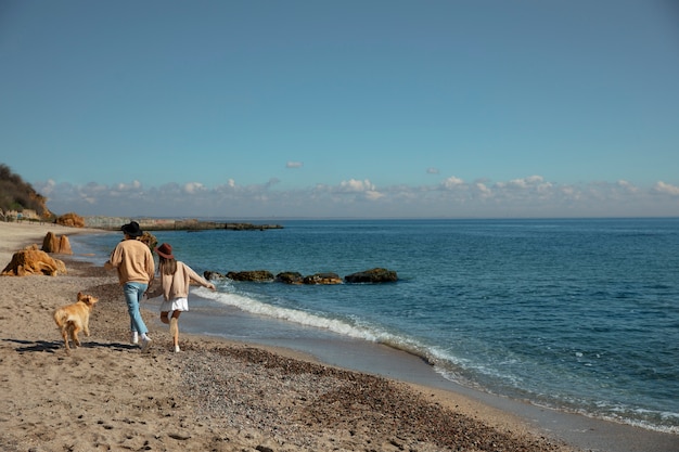 Romantic Couple at Seaside – Free Stock Photo for Download