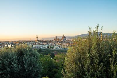 Stunning Panorama of Florence from Piazzale Michelangelo – Free Download