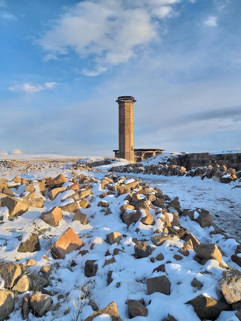 Discover Stunning Snow Covered Landscapes Against the Sky – Free Stock Photos for Download