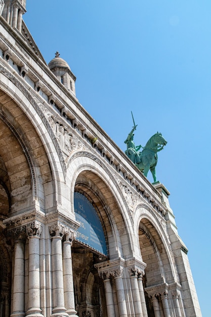 Stunning Architecture Footage Taken in Paris – Free Download