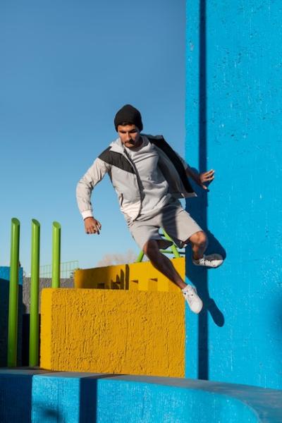 Parkour Action: Man Jumping – Free Stock Photo for Download