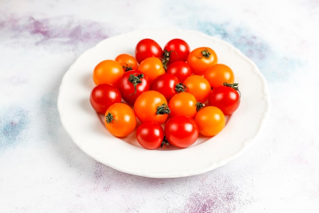 Vibrant Yellow and Red Cherry Tomatoes â Free to Download